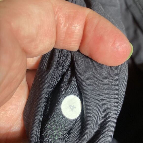 Lululemon running in the city 7/8 tight full on luxtreme size 4 - Picture 15 of 15